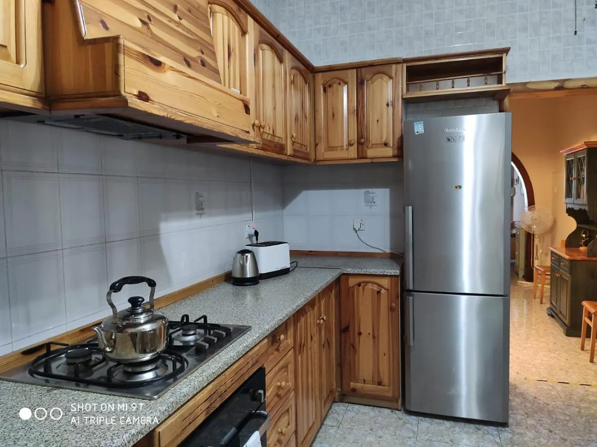 Arzella Holiday Home Birzebbuga
